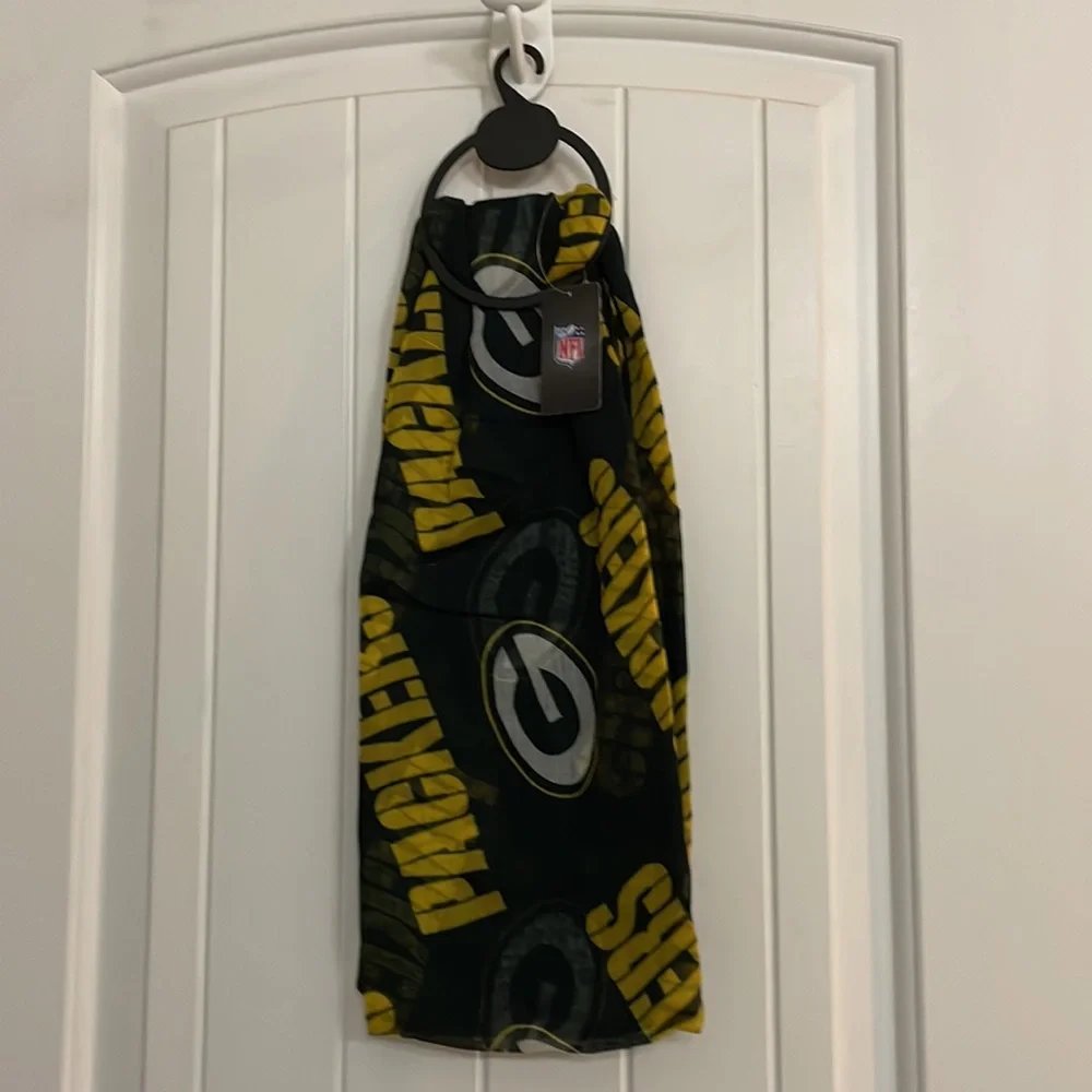 🩷NWT Green Bay Packers infinity scarf